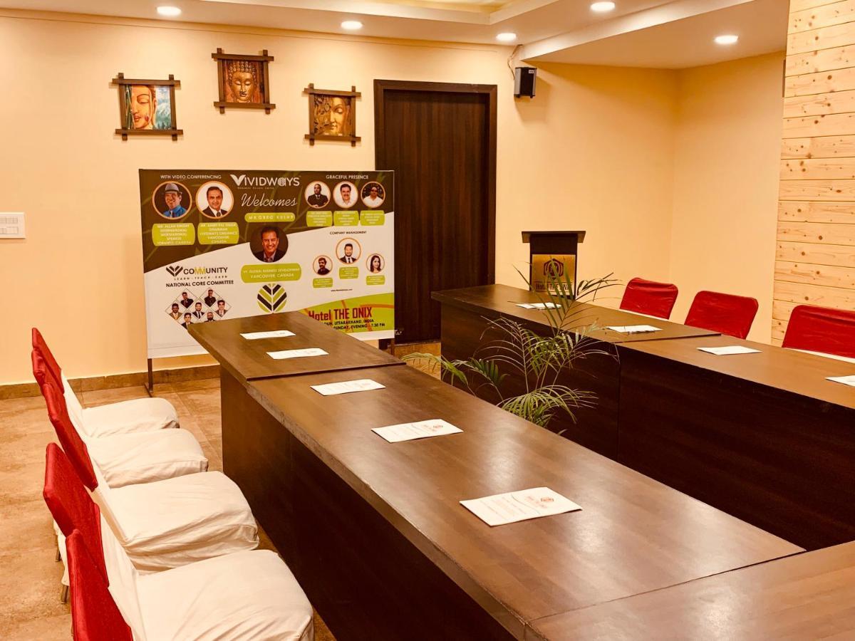 Hotel The Onix Dehradun Dış mekan fotoğraf